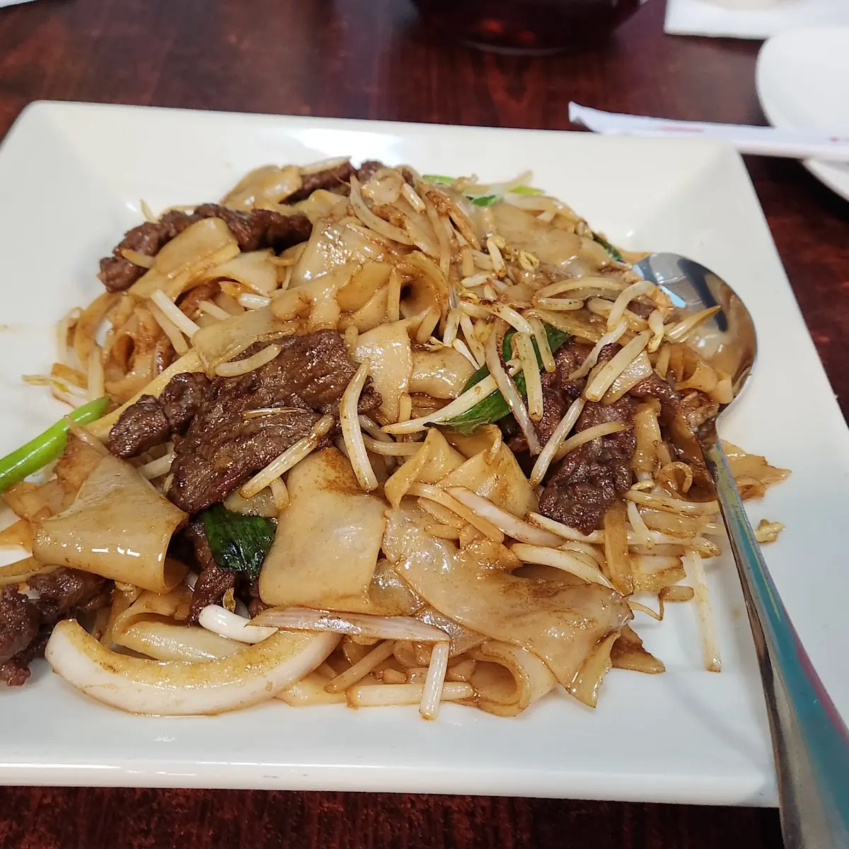 pork stirfried rice noodles 猪肉炒河